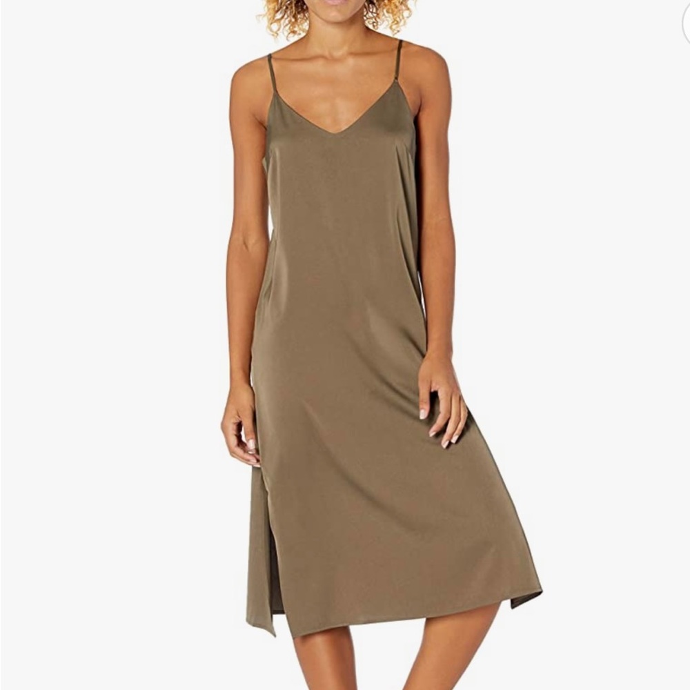 3/$20 silky  V neck midi slip dress